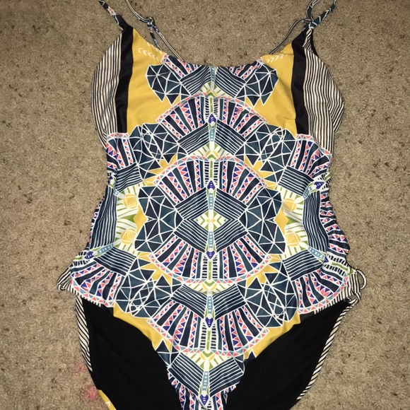 Aeropostale Other - Super cute one piece!